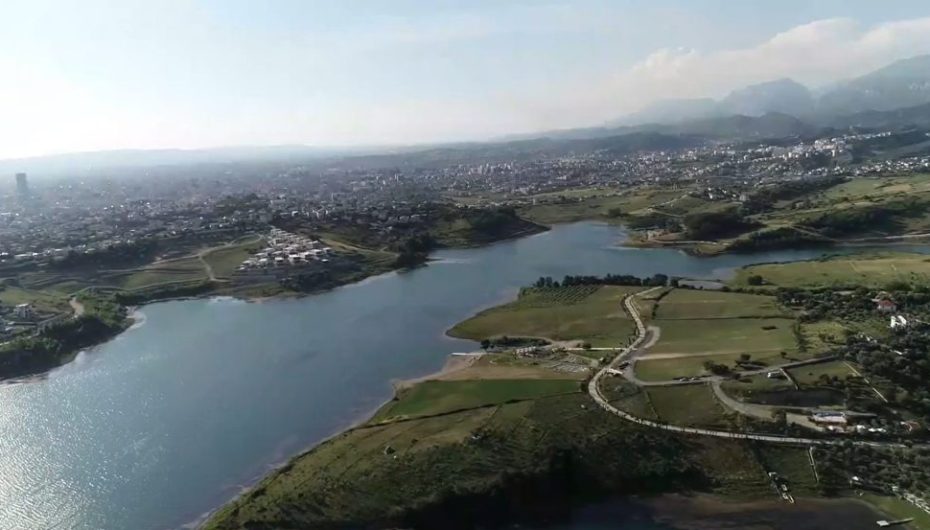 HAPËSIRAT E GJELBRA DHE BIODIVERSITETI NË TIRANË