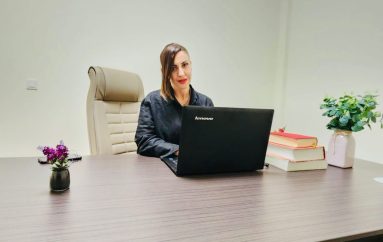 Njihuni me platformen chat gpt