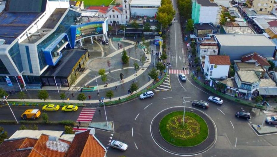 Investimet dhe problematikat në infrastrukturën dhe rrjetin ujësjellës në Bashkinë e Kamzës