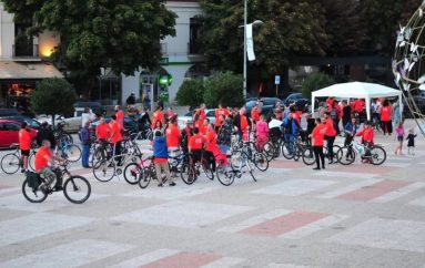 Në emër të solidaritetit, Korça bashkohet për të shpëtuar 19-vjeçaren