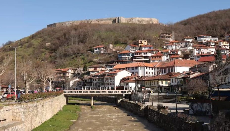 KUR BURRAT IKIN / Në Kosovë ku 4 në 5 gra zgjedhin profesionin “shtëpiake”