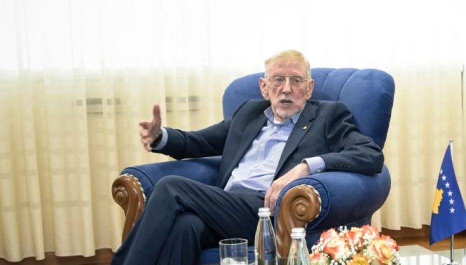 Walker paralajmëron thellim të përçarjes nëse partitë nuk bashkohen për presidentin